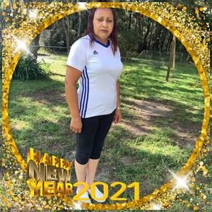 Meet your Posher, Leticia